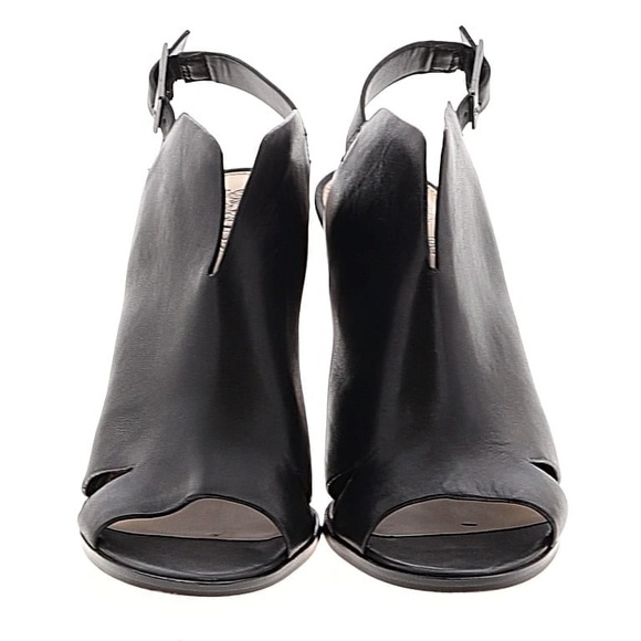 Elegant Black Heeled Sandals - Picture 5 of 5